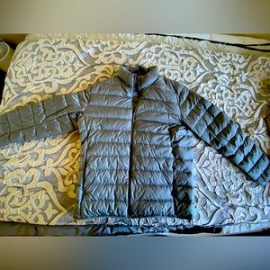 Lighly Worn Large Grey/Silver Uniqlo Ultra Light Down Jacket